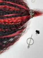 Rot Schwarz lockige Dreadlocks Foto 10