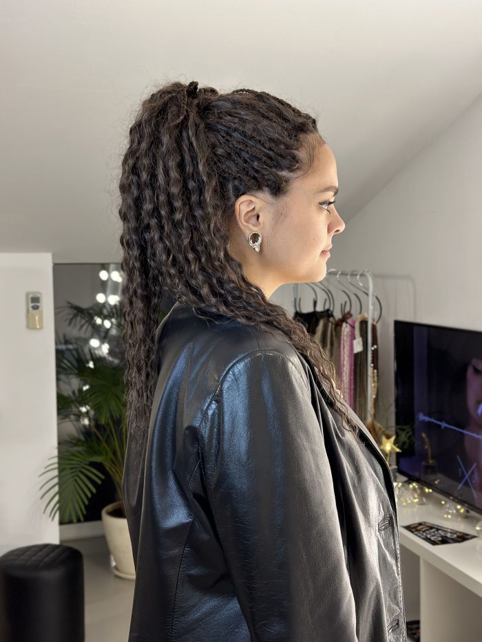 Dunkelbraune lockige Dreadlocks 13
