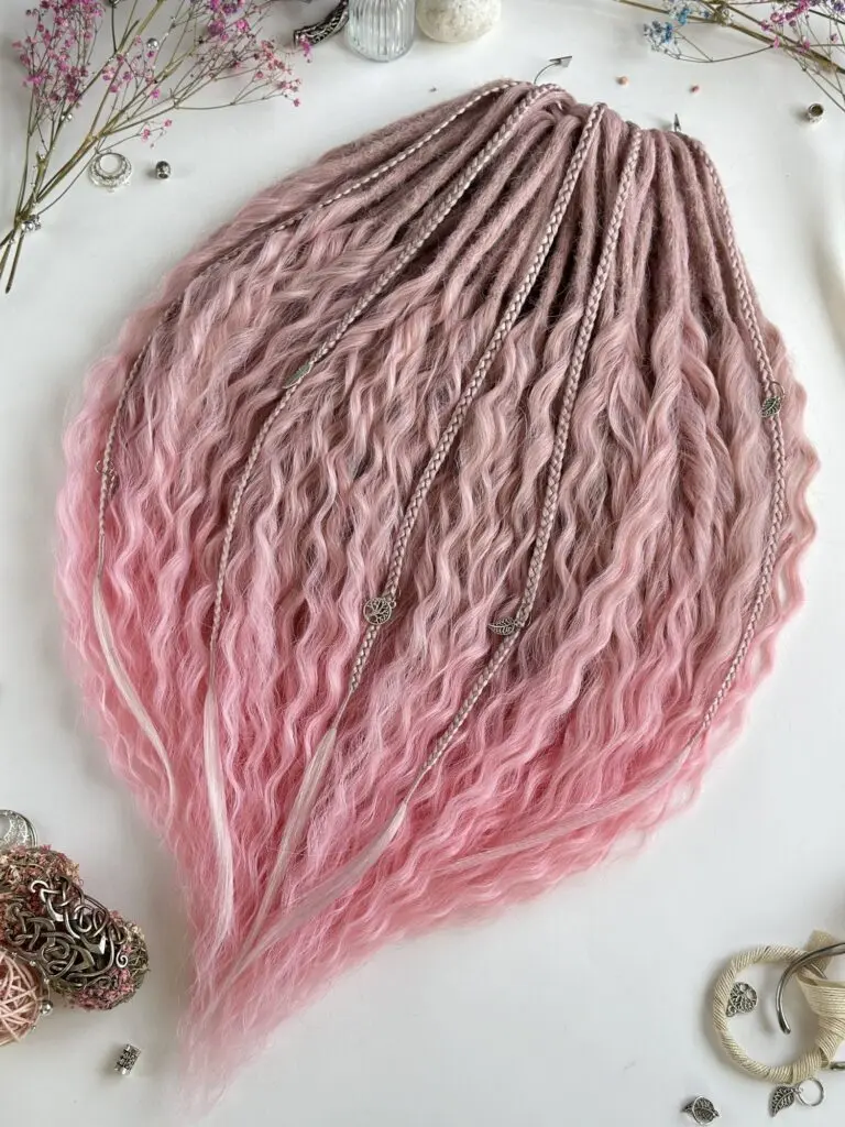 Curly Dreads – Creamy Pink Ombre