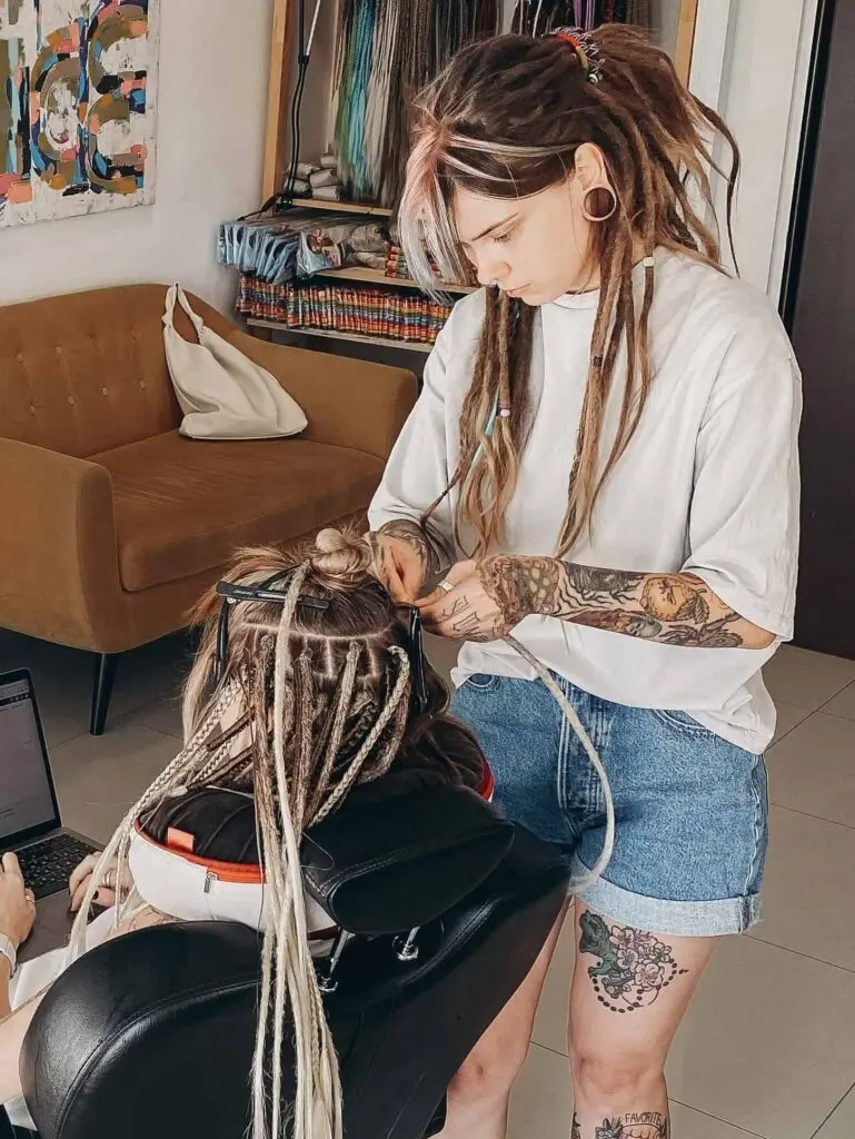 Complete Dreadlock Installation Course: Head Sectioning + Braid-In Methods (DE & SE)