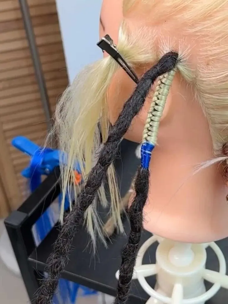 Lesson 4 — DE Dreadlocks: Classic Braid-In Method