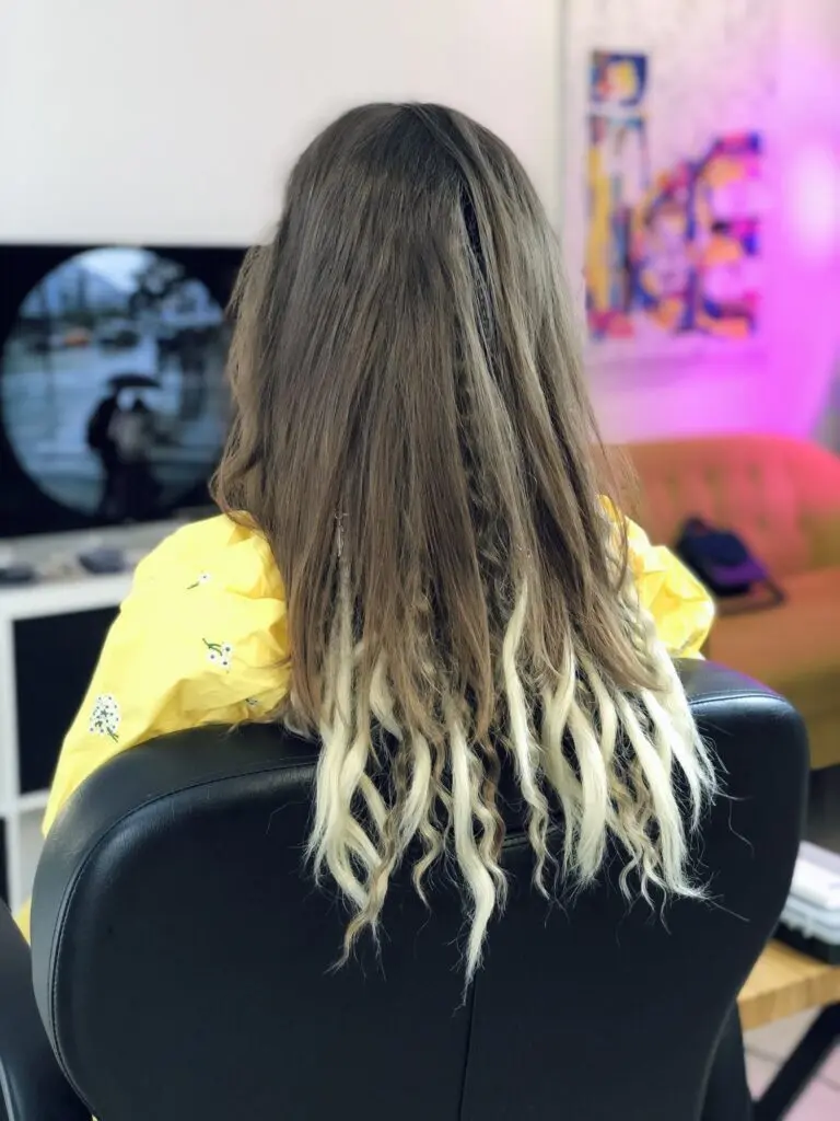 15 DE Locken- und Textur-Mix — Partielle Installation am Hinterkopf