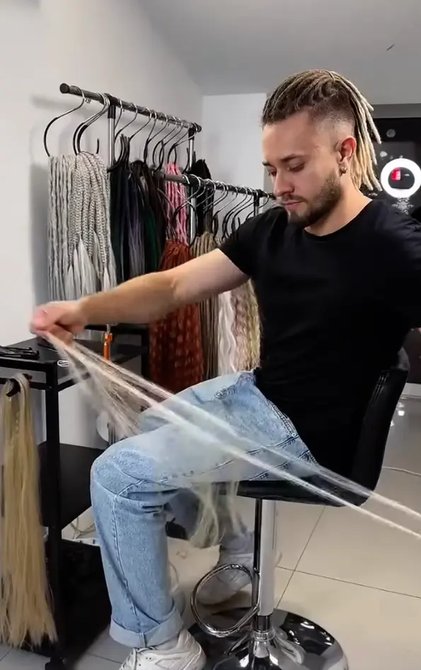 Synthetic Dreads selber machen — Toupieren, Häkeln, Dämpfen